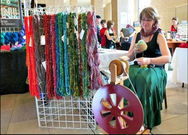 This yarn makes me SO HAPPY!