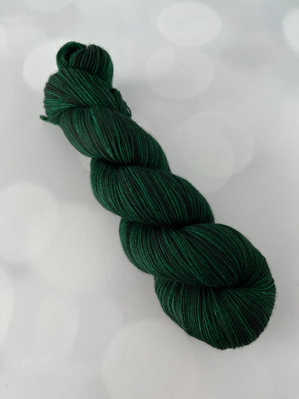 Treasure of the Emerald Isle, Treasured Yak Toes Sock Yarn, emerald green yarn