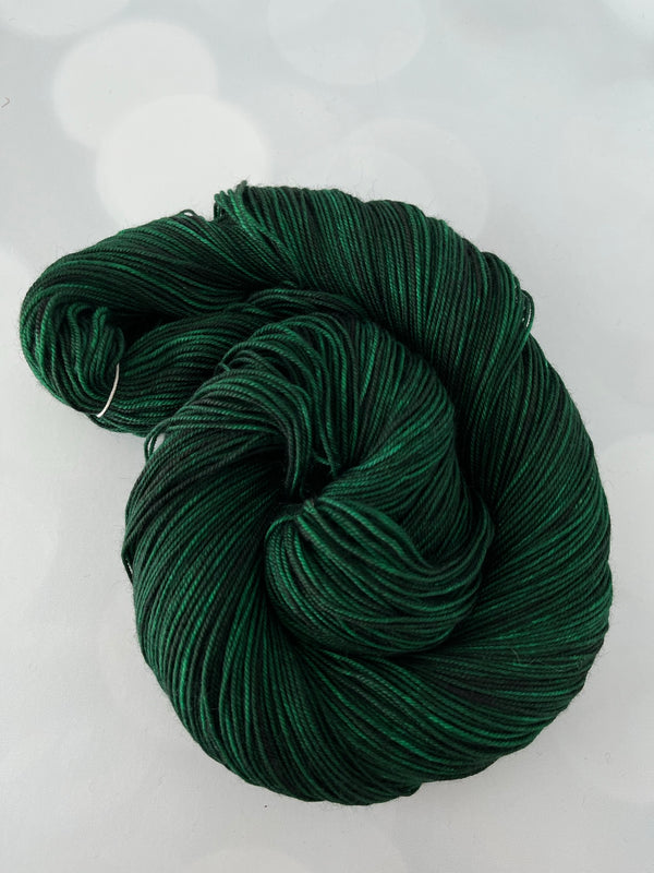 Treasure of the Emerald Isle, Treasured Yak Toes Sock Yarn, emerald green yarn