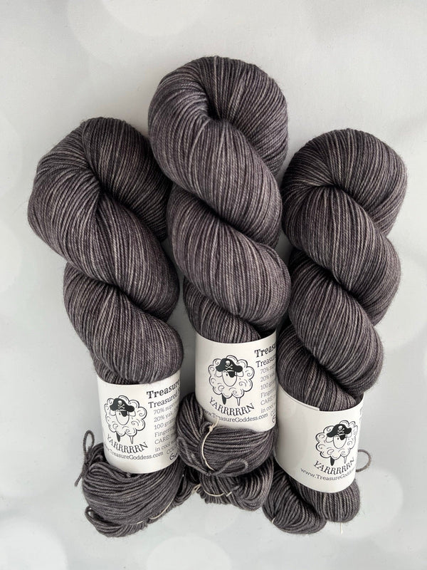 Gunpowder, Treasured Yak Toes Sock Yarn, dark charcoal gray yarn