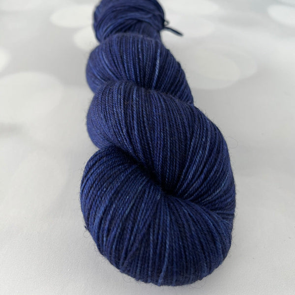 Far Horizon, Treasured Yak Toes Sock Yarn, midnight blue yarn