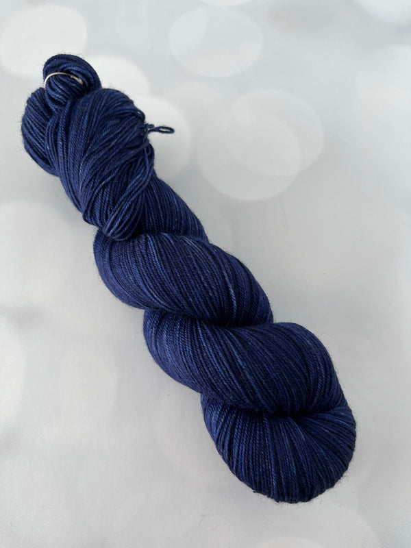 Far Horizon, Treasured Yak Toes Sock Yarn, midnight blue yarn