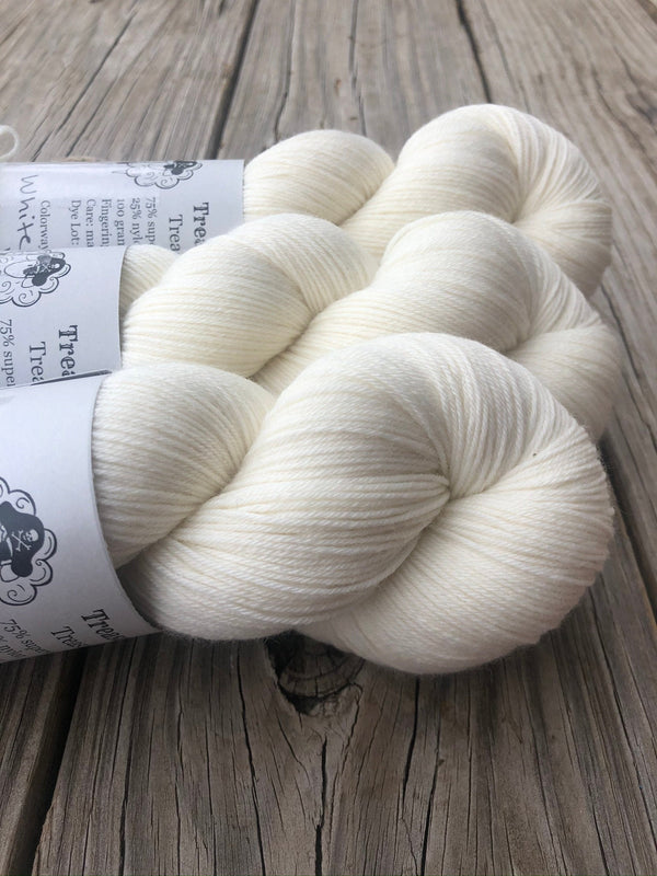 Hand Dyed Sock Yarn, natural cream ecru, White Sand Beaches, Treasured Toes Sock Yarn, fingering weight