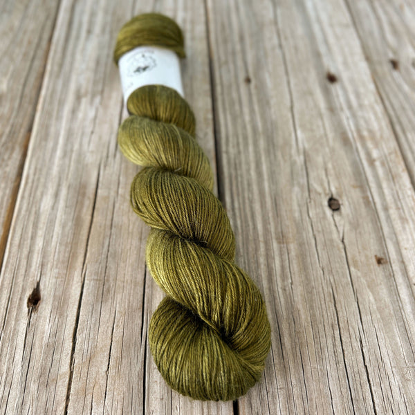 Landlubber, Moss Green Bamboo Linen Treasures Yarn, Fingering Weight Yarn
