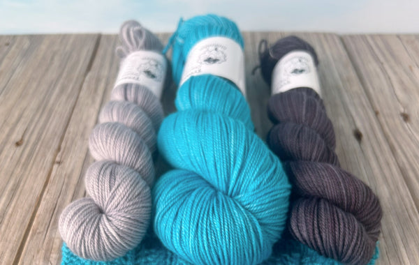 Mermaid Combo, Turquoise Silver Charcoal Gray, Astro Pop Tee Yarn Set, 2025 4 Day KAL