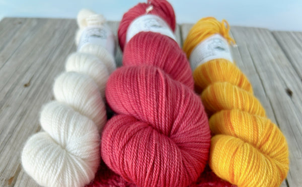 White Red Yellow, Astro Pop Tee Yarn Set, 2025 4 Day KAL