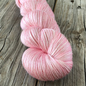 Pure Silk Yarn, pale pink, fingering weight yarn, Perfect Shell